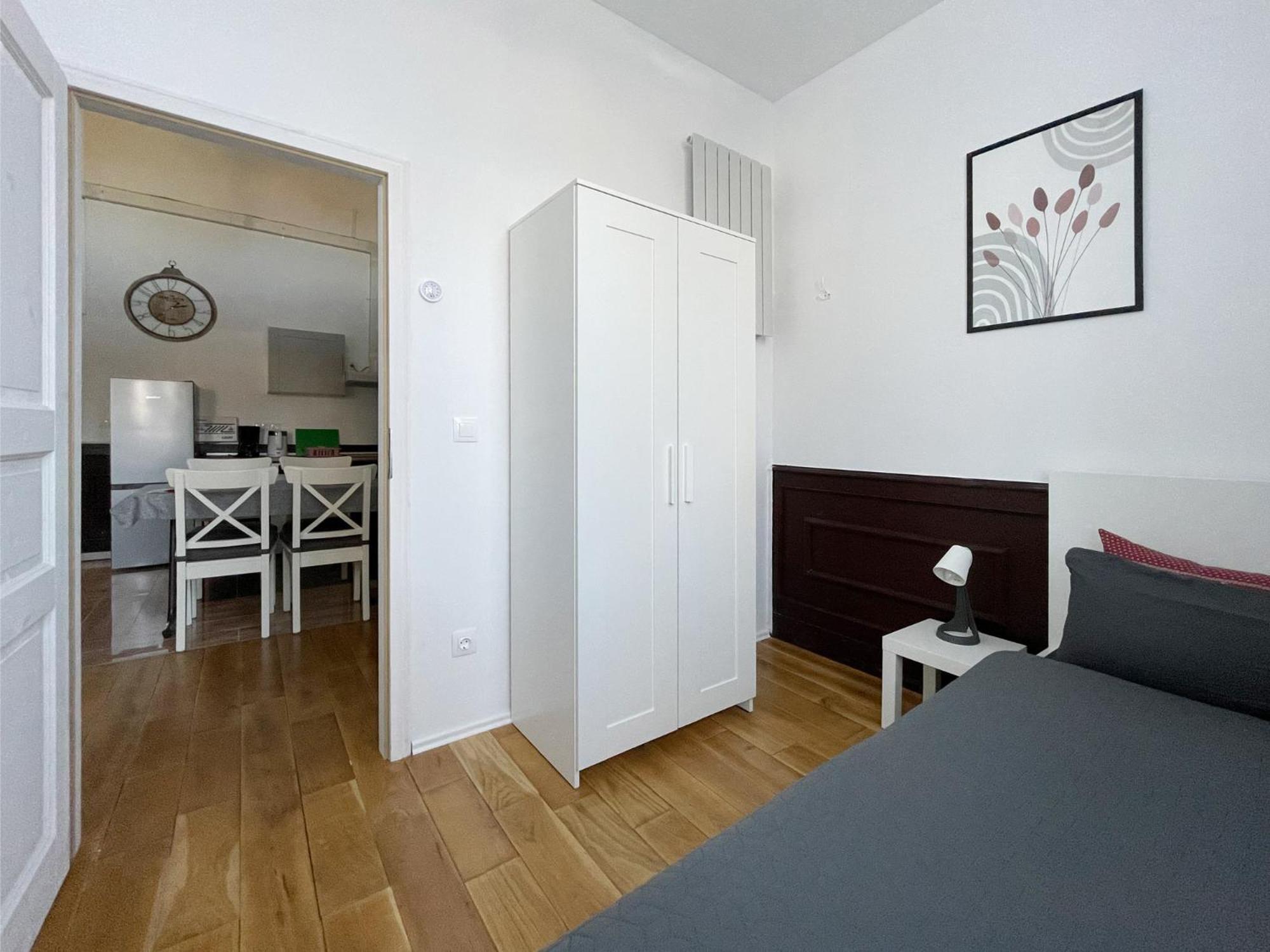 Schwanenburg Apartments Kolonie Rontgental Rum bild
