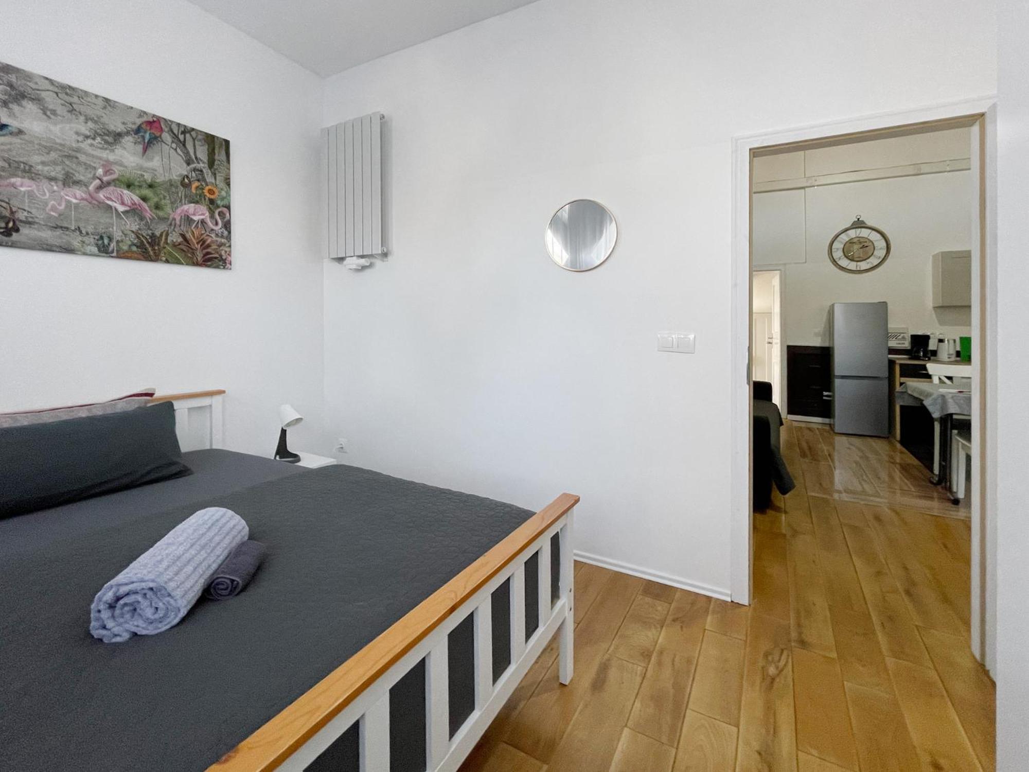 Schwanenburg Apartments Kolonie Rontgental Rum bild
